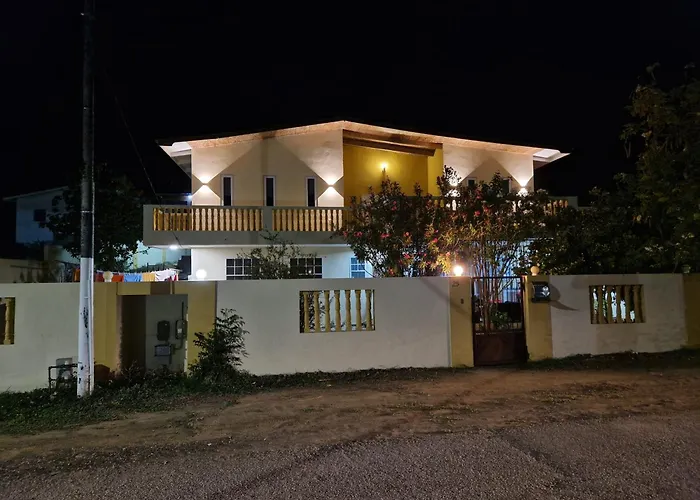 Casa Andries Montanja Rey